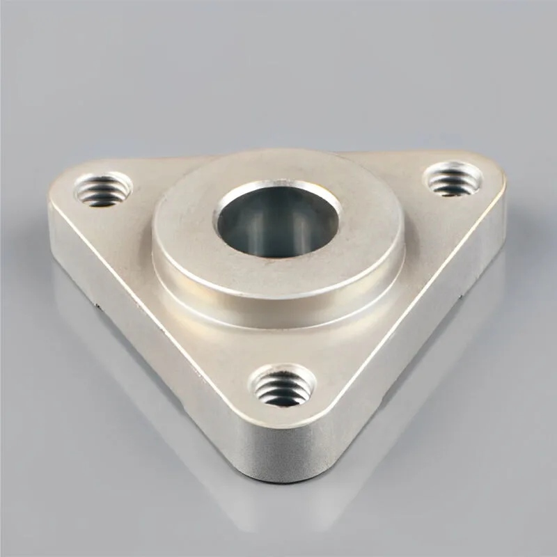 Brida 1 de la bomba de agua del automóvil