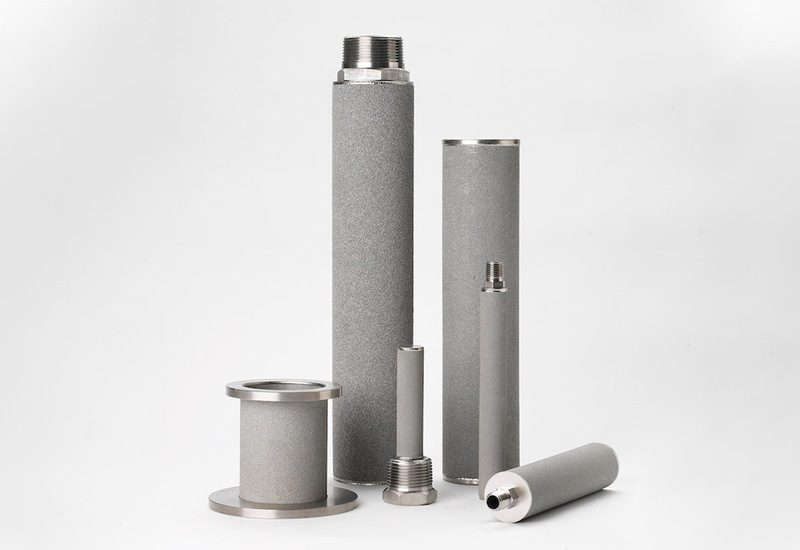 Sintered Metal Tubes with Connection End